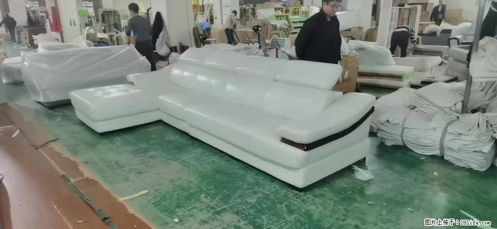 【大厂仿真皮沙发】实木框架,高回弹海绵45密度。全新包装,质量非常好,3.6米右贵妃 - 各类家具 - 居家生活 - 巴音郭楞分类信息 - 巴音郭楞28生活网 bygl.28life.com